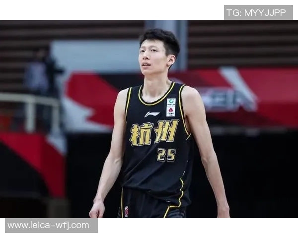 2018年广东队与青岛队精彩对决回顾直播盛况与赛场亮点分析 2018年广东队与青岛队精彩对决回顾直播盛况与赛场亮点分析