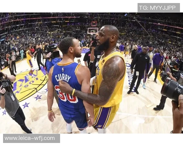 湖人对勇士精彩比赛国语回放全场集锦分析与精彩瞬间回顾