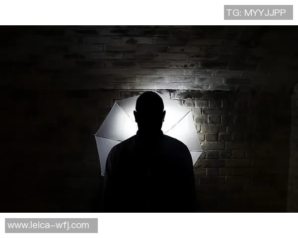 神秘人对抗自由预测的较量揭示未来趋势的奥秘与挑战